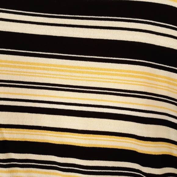 Sag Harbor Short Sleeve Sweater Size Small - Picture 2 of 6